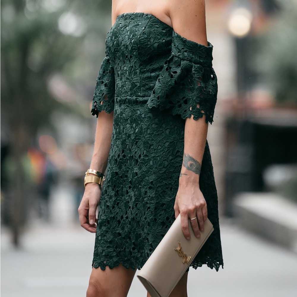 Club Monaco green OTS lace dress